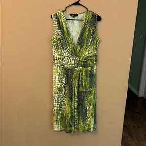 Jones New York Green and Yellow Patterned Midi Dress